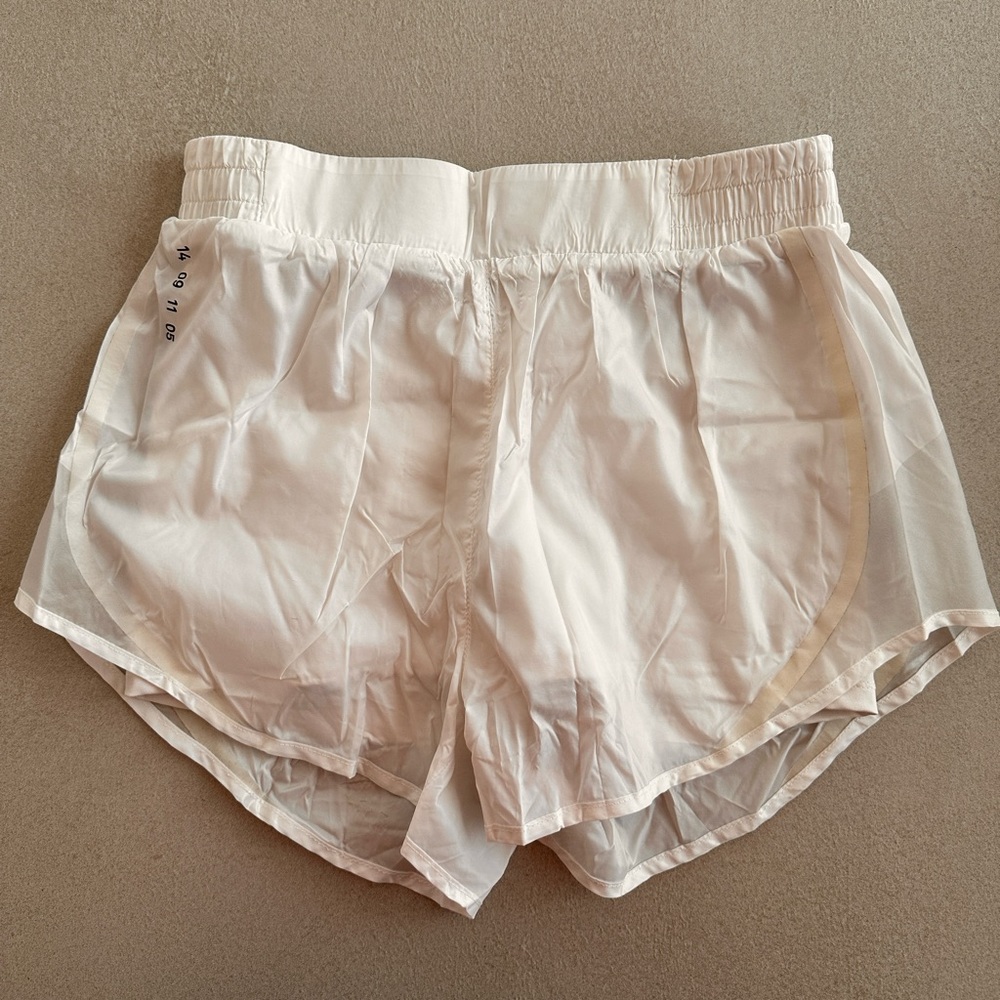 ***SOLD*** Nike white Shorts Small